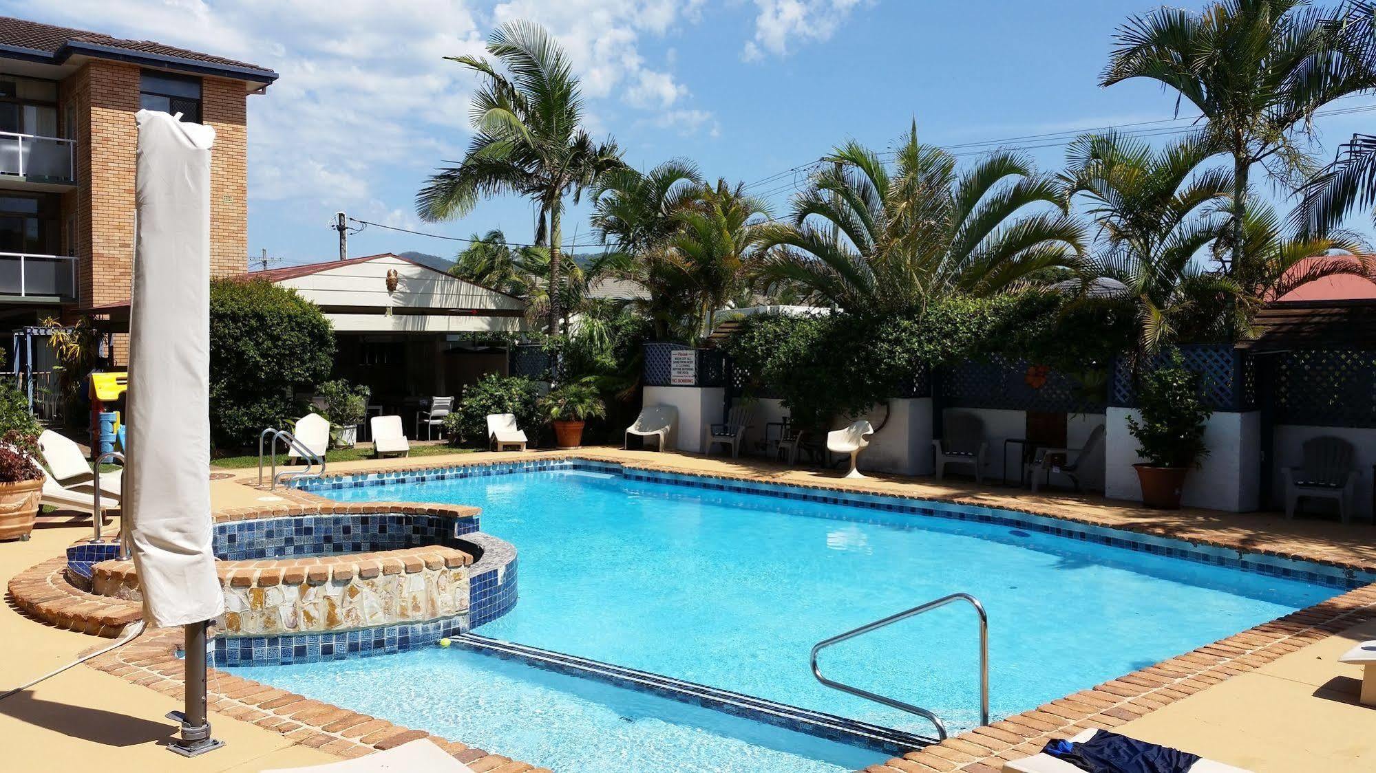 Aparthotel The Tahitian Coffs Harbour Exterior foto